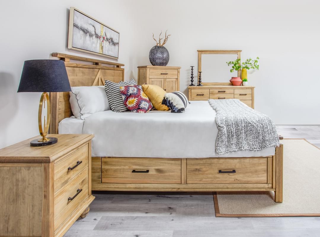 Impress Panel Bed - Image 2